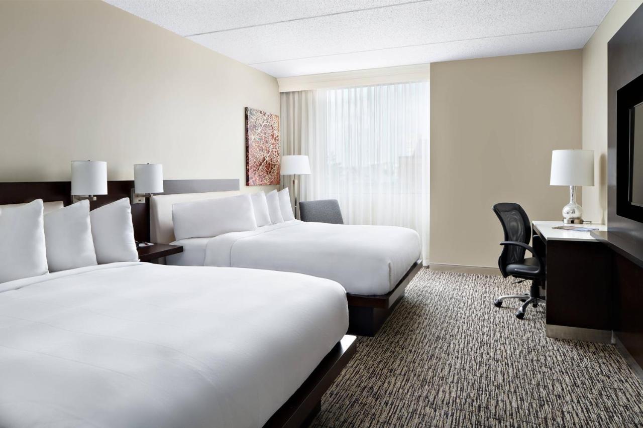 Queen Room Two Queen Beds Club Lounge Access High Floor,1357462373:JPEG
